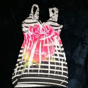 2/$7 medium black & white w/ flower tank top